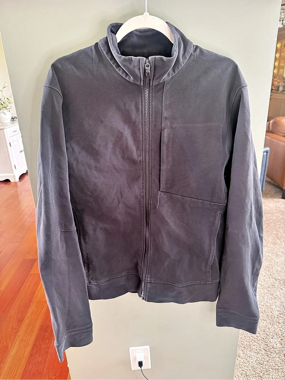 Lululemon Men’s Full Zip Mock Neck Jacket Black Small LM4616S